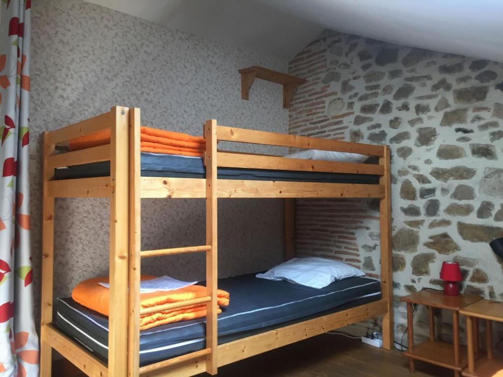 Hotel Camping Les Gorges Du Chambon Eymouthiers  Exterior foto