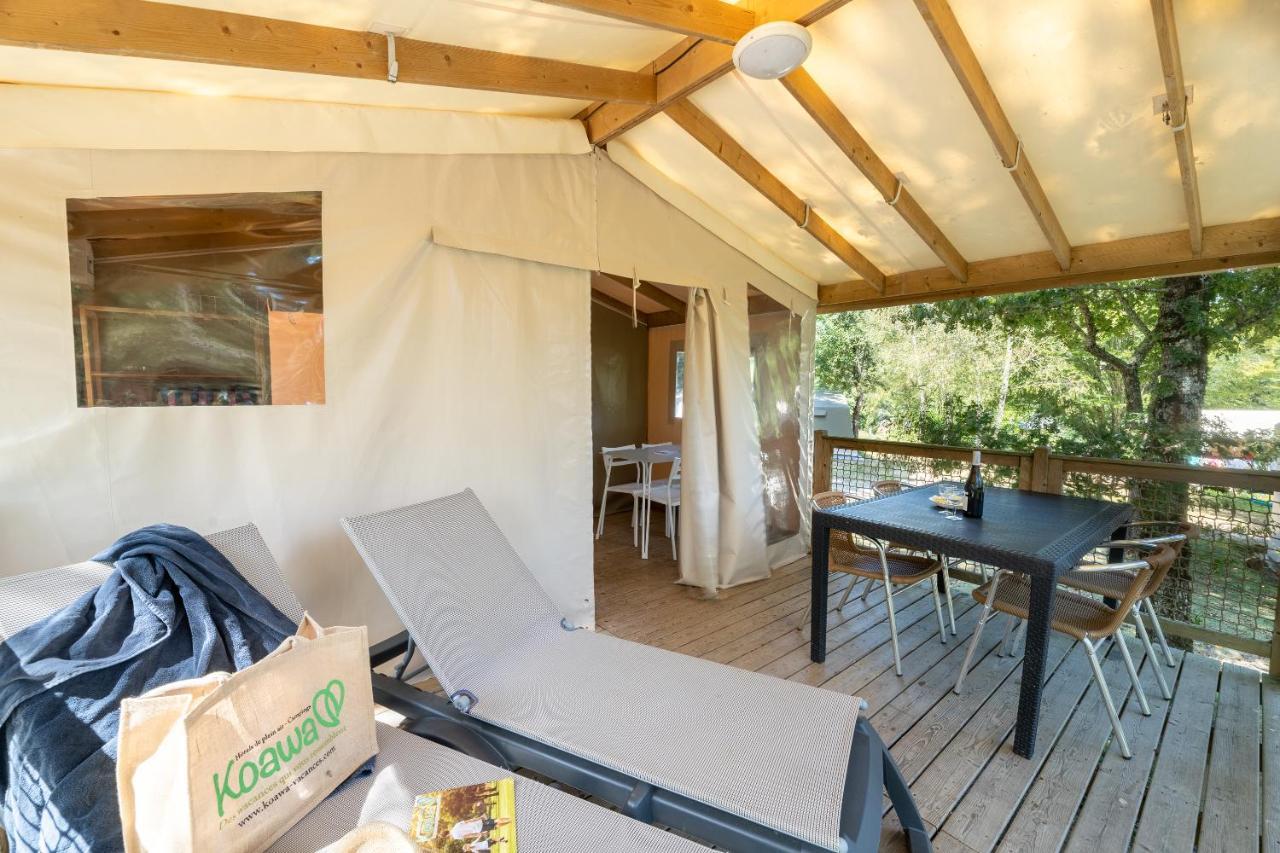 Hotel Camping Les Gorges Du Chambon Eymouthiers  Exterior foto